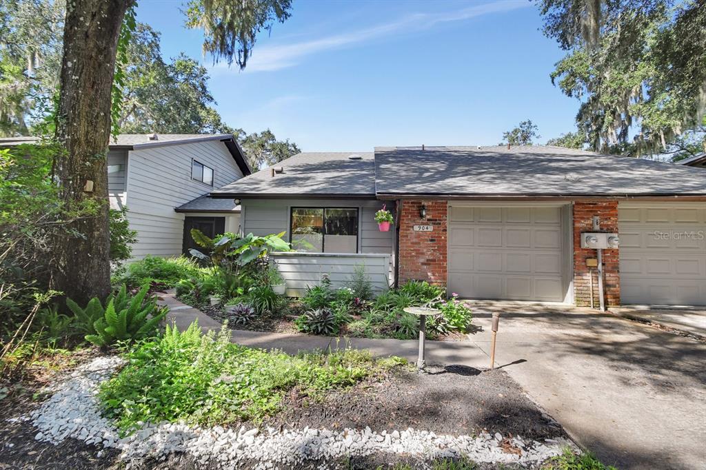 Property for sale at 904 VILLAGE GREEN ROAD UNIT 3, DELAND, FL, 32720