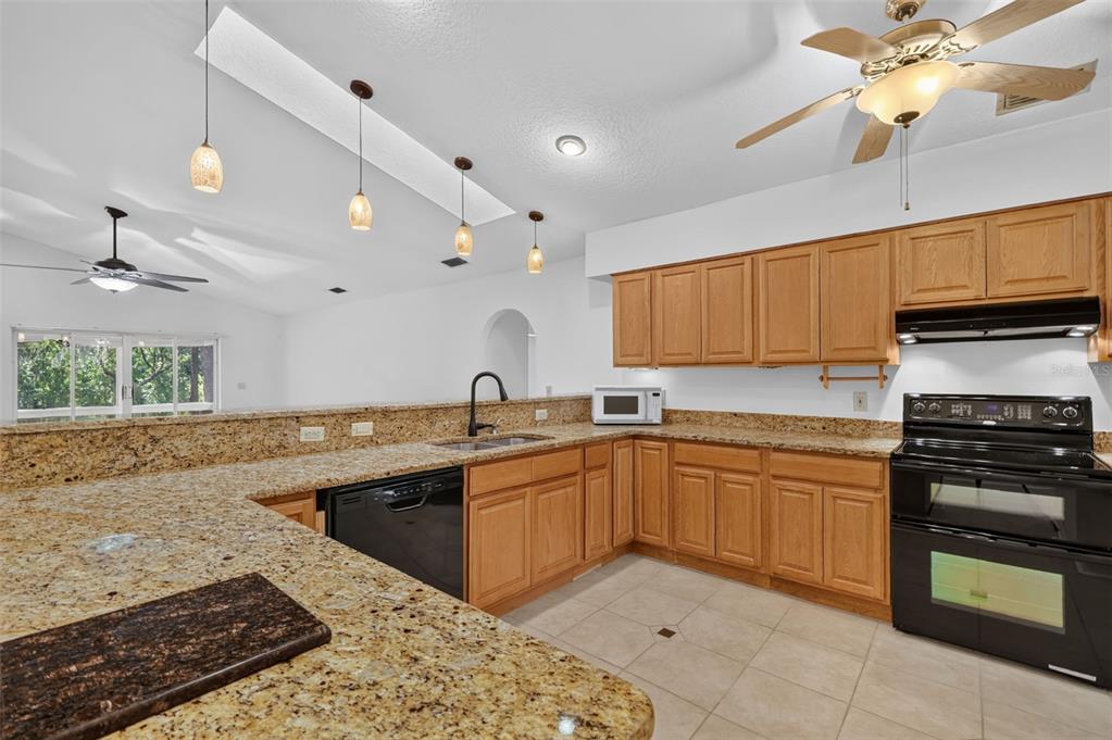 Kitchen with Breakfast Bar
