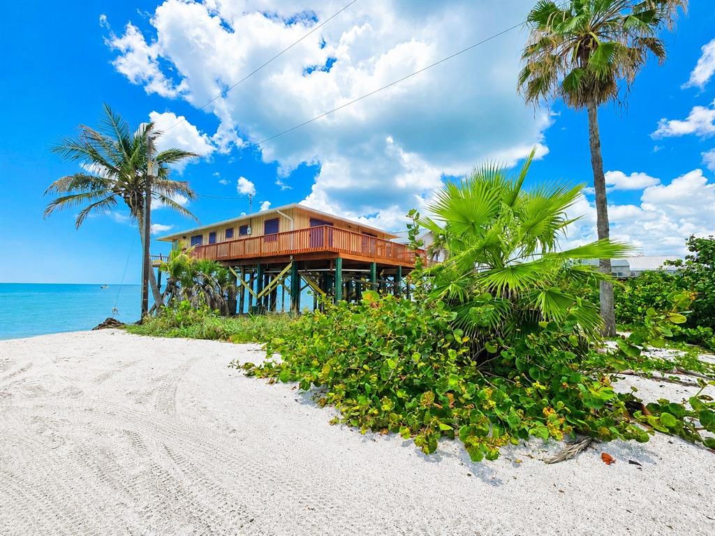 House Looking at Gulf