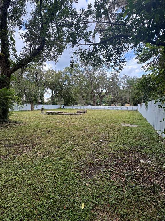 Property for sale at 2211 KEUKA AVENUE, LEESBURG, FL, 34748