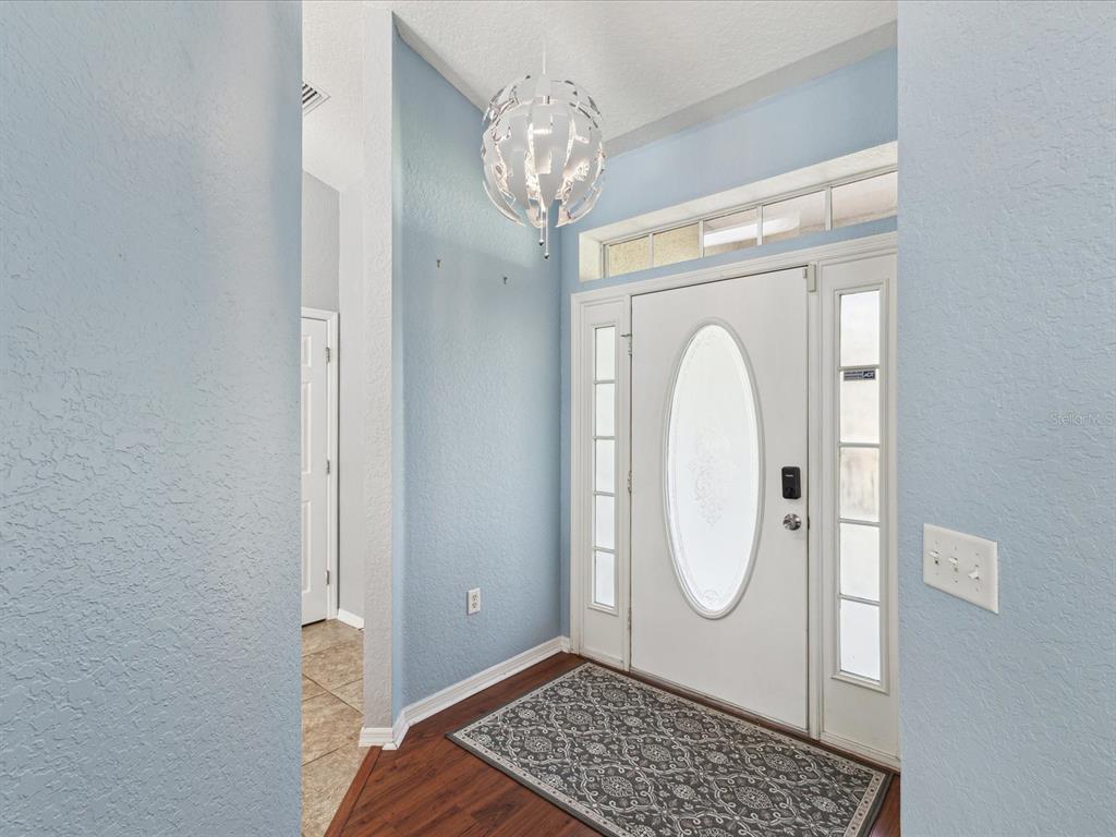 Watch virtual tour for more details