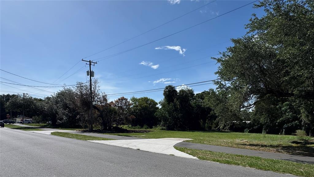 Property for sale at 41 E MICHAEL GLADDEN BOULEVARD, APOPKA, FL, 32703
