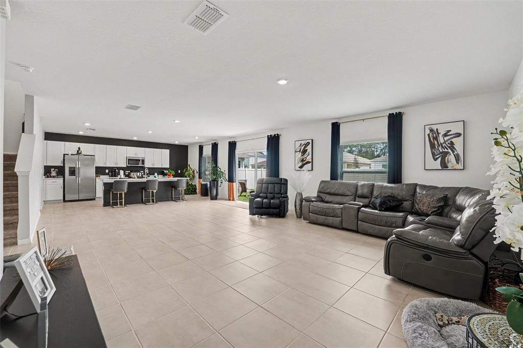 Property for sale at 2051 ROSEWOOD CIRCLE, LAKELAND, FL, 33810