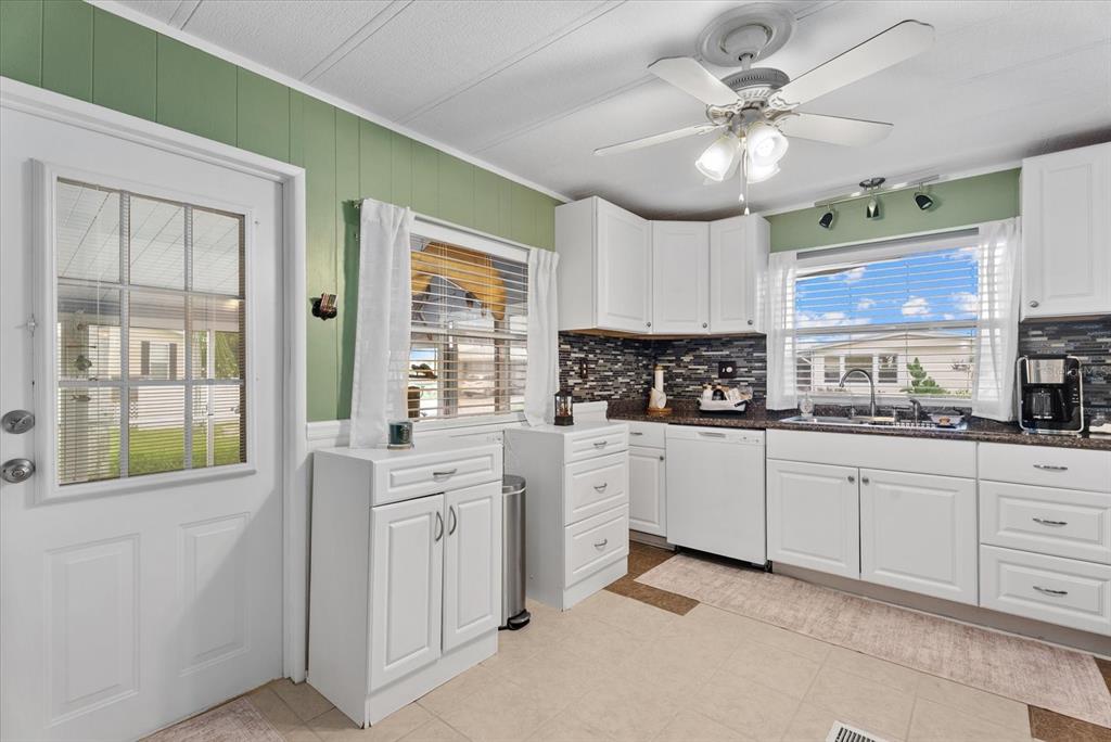 Property for sale at 560 FAIRMOUNT DRIVE, NORTH PORT, FL, 34287