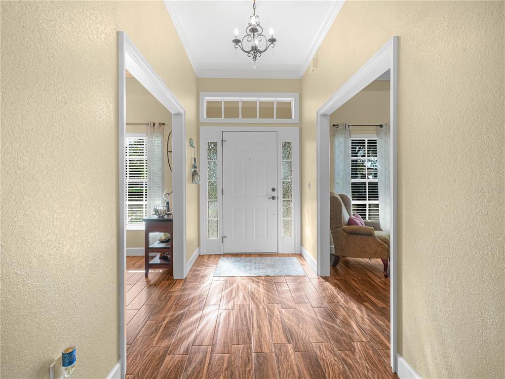 Property for sale at 2113 LONGLEAF CIRCLE, LAKELAND, FL, 33810