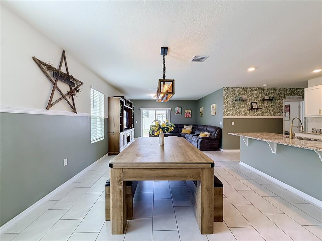 Property for sale at 182 AMBERWOOD WAY, UMATILLA, FL, 32784