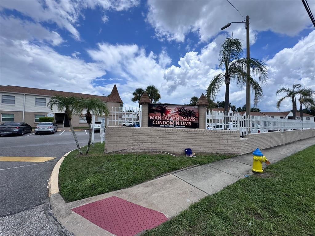 Property for sale at 7210 N MANHATTAN AVENUE UNIT 2423, TAMPA, FL, 33614