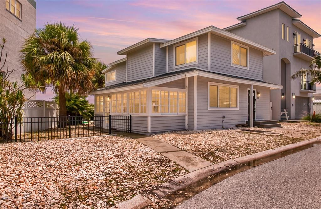 Property for sale at 300 BAY PLZ, TREASURE ISLAND, FL, 33706