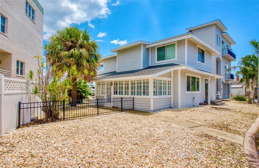 Property for sale at 300 BAY PLZ, TREASURE ISLAND, FL, 33706