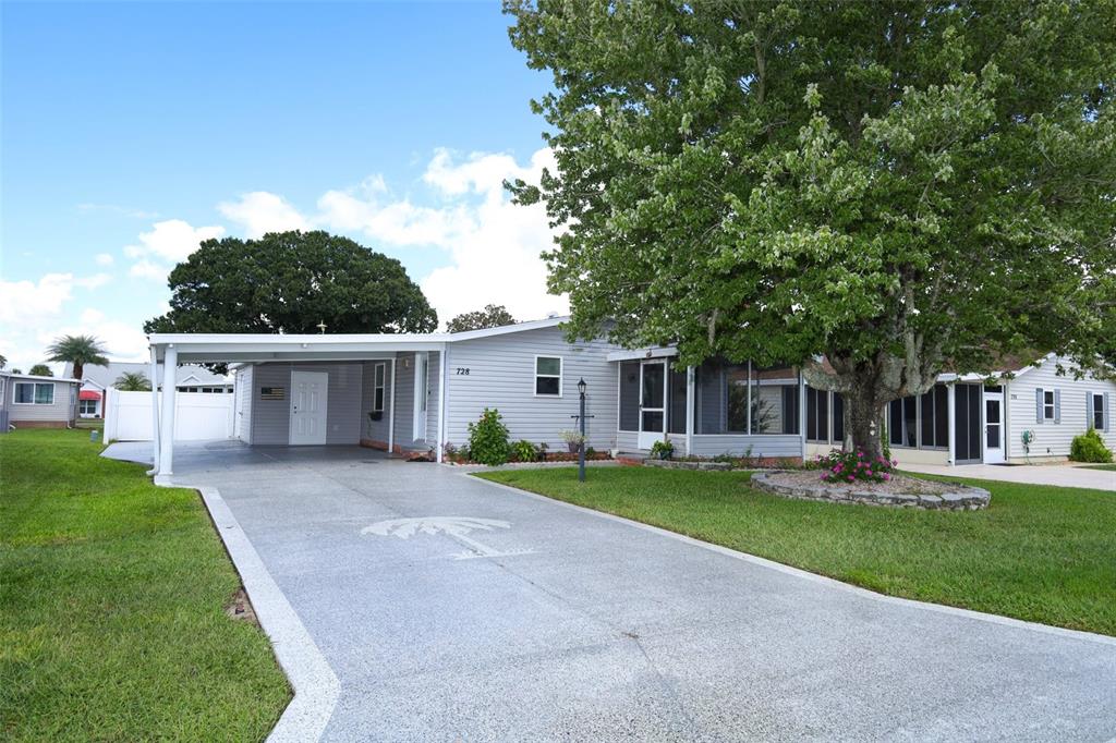Property for sale at 728 PRADO DRIVE, LADY LAKE, FL, 32159