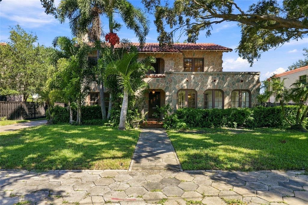 Property for sale at 955 39TH AVENUE N, ST PETERSBURG, FL, 33703