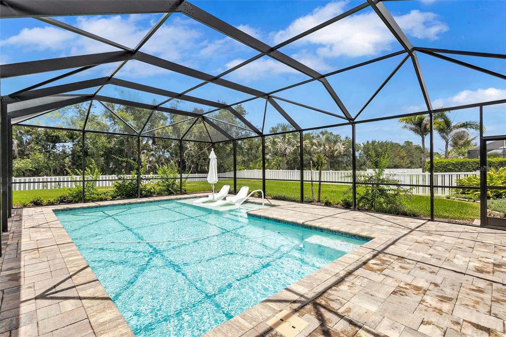 Heated pool 2023