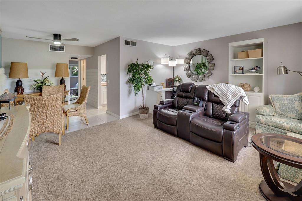 Property for sale at 612 GUILD DRIVE UNIT 18, VENICE, FL, 34285
