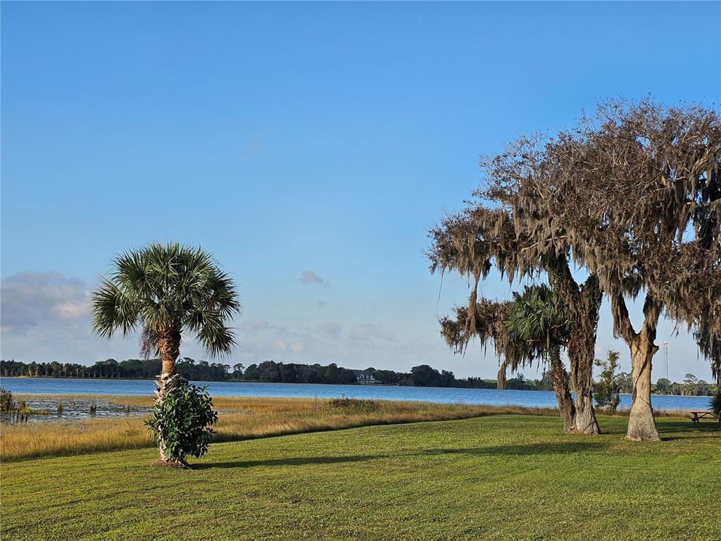 Lake Grassy is a beautiful recreational lake.