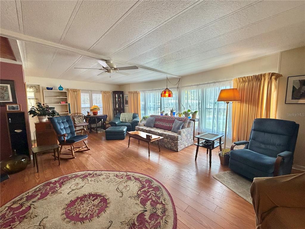 Property for sale at 108 MANGO COVE, LEESBURG, FL, 34748