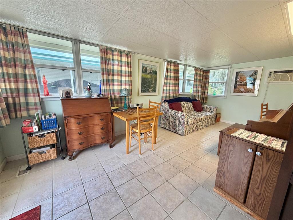 Property for sale at 108 MANGO COVE, LEESBURG, FL, 34748