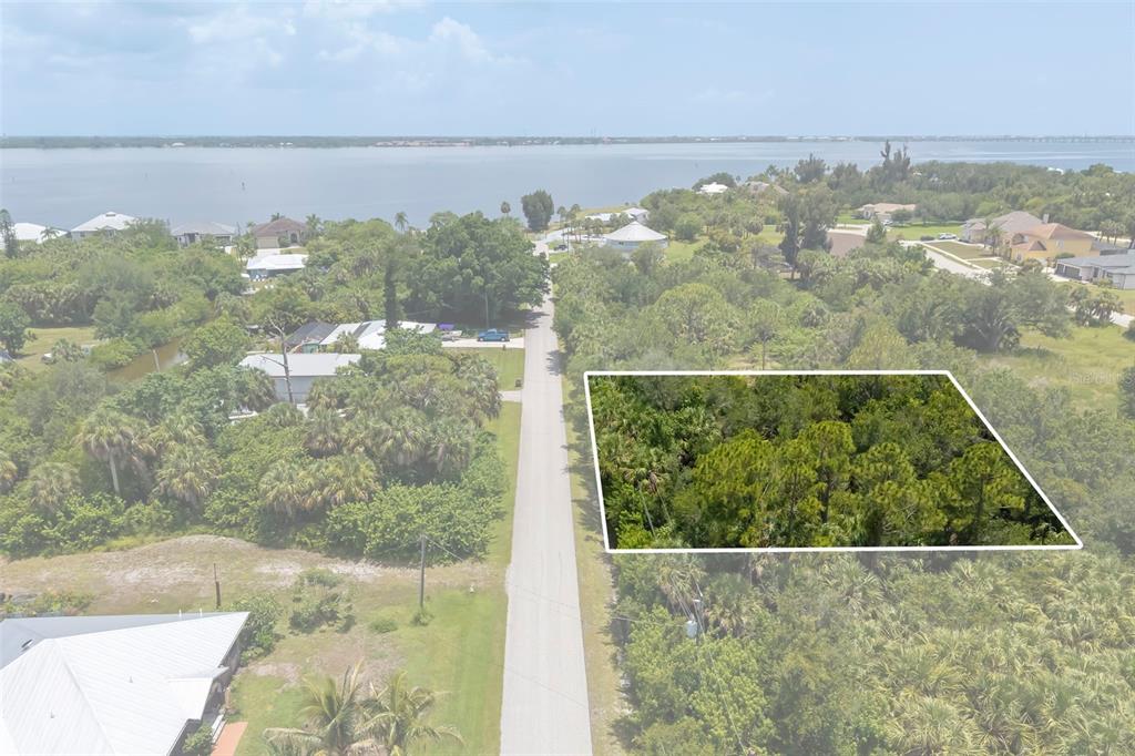 Property for sale at 186 NORTHSHORE TERRACE, PUNTA GORDA, FL, 33980