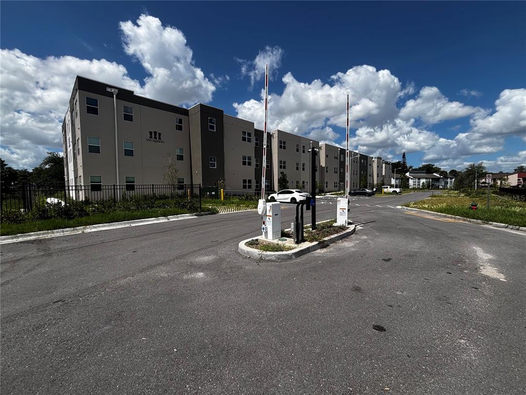 Property for sale at 4424 S TEXAS AVENUE UNIT 1-204, ORLANDO, FL, 32839