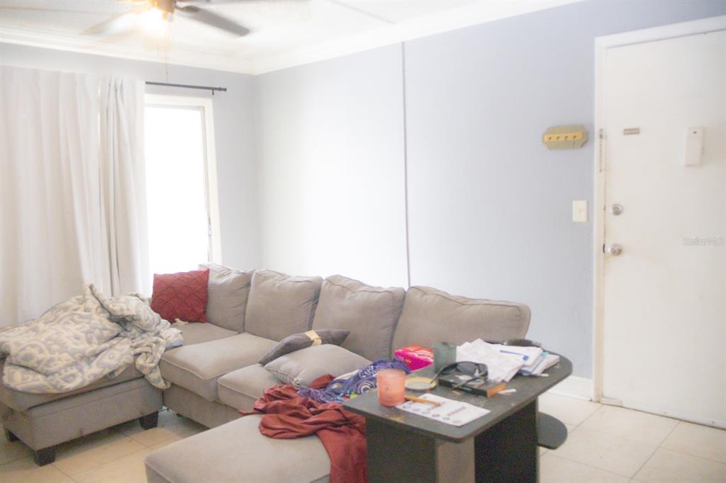 Property for sale at 924 LAKE DESTINY ROAD UNIT D, ALTAMONTE SPRINGS, FL, 32714