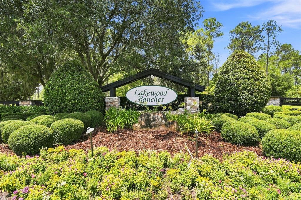 Entrance to Lakewood Ranches