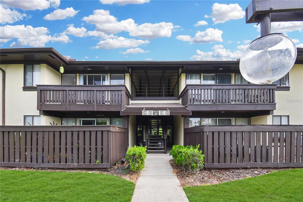Property for sale at 40 CLUB HOUSE DRIVE UNIT 207, PALM COAST, FL, 32137