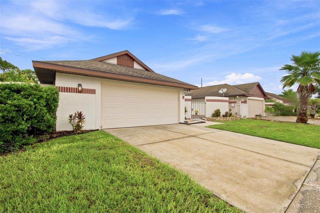 Property for sale at 7123 SILVERMILL DRIVE, TAMPA, FL, 33635
