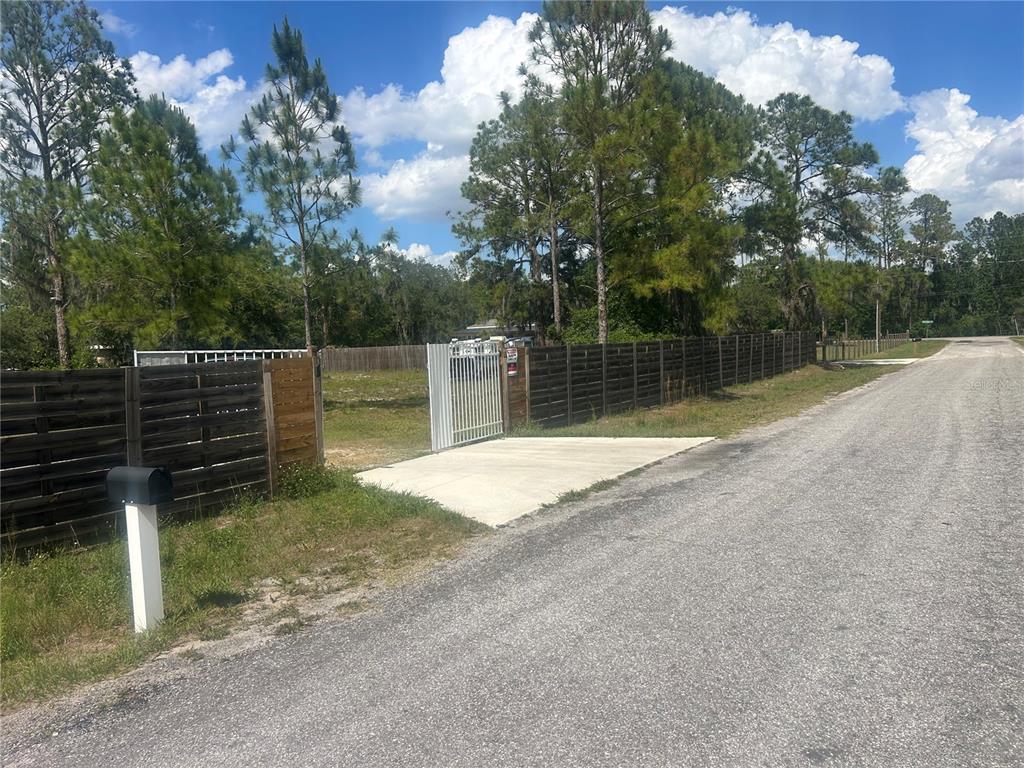 Property for sale at 4 EDEN CEMETERY ROAD, FROSTPROOF, FL, 33843
