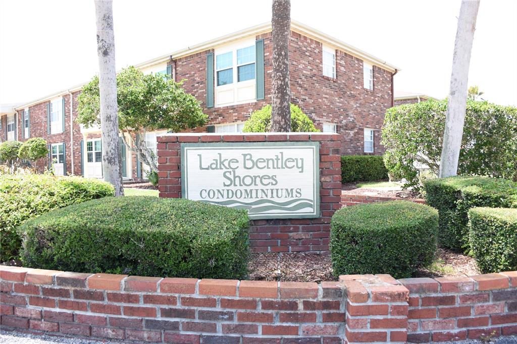 Property for sale at 1920 E EDGEWOOD DRIVE UNIT A8, LAKELAND, FL, 33803