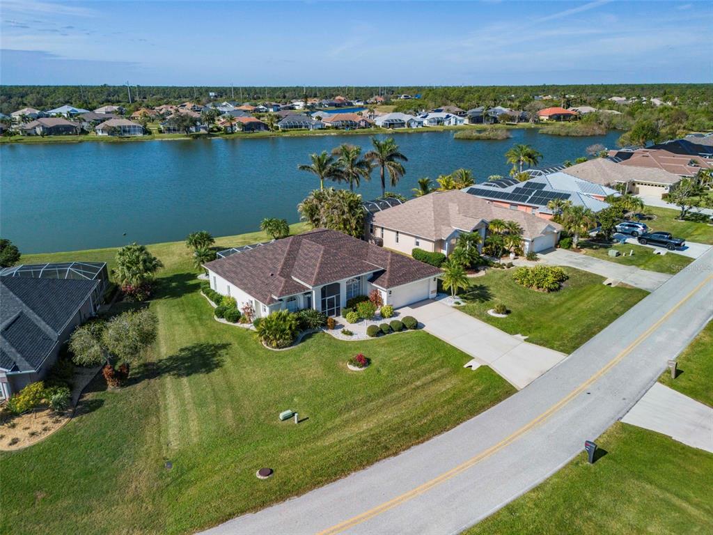 Property for sale at 12942 SW KINGSWAY CIRCLE, LAKE SUZY, FL, 34269