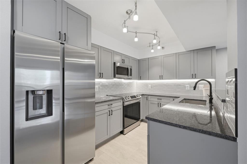 Property for sale at 2333 FEATHER SOUND DRIVE UNIT A401, CLEARWATER, FL, 33762