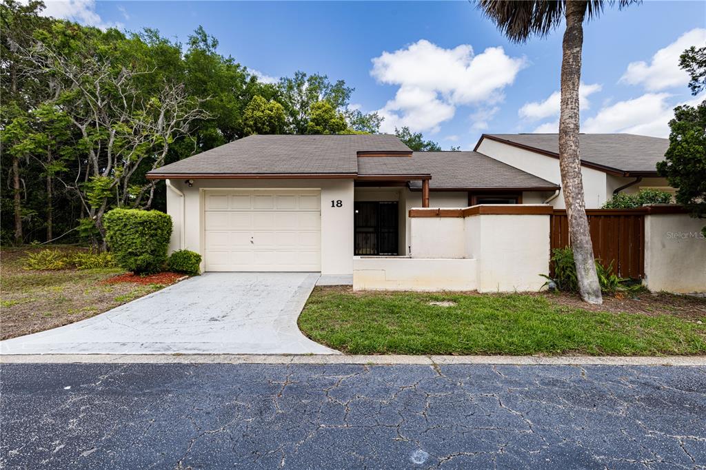 Property for sale at 2681 WASHINGTON AVENUE UNIT 18, EUSTIS, FL, 32726