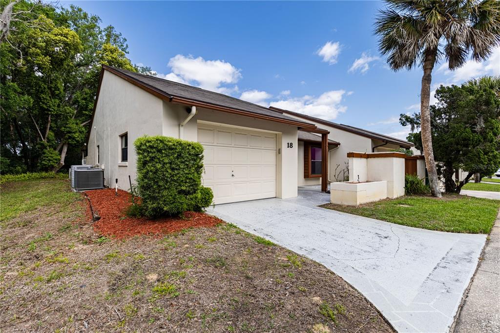 Property for sale at 2681 WASHINGTON AVENUE UNIT 18, EUSTIS, FL, 32726