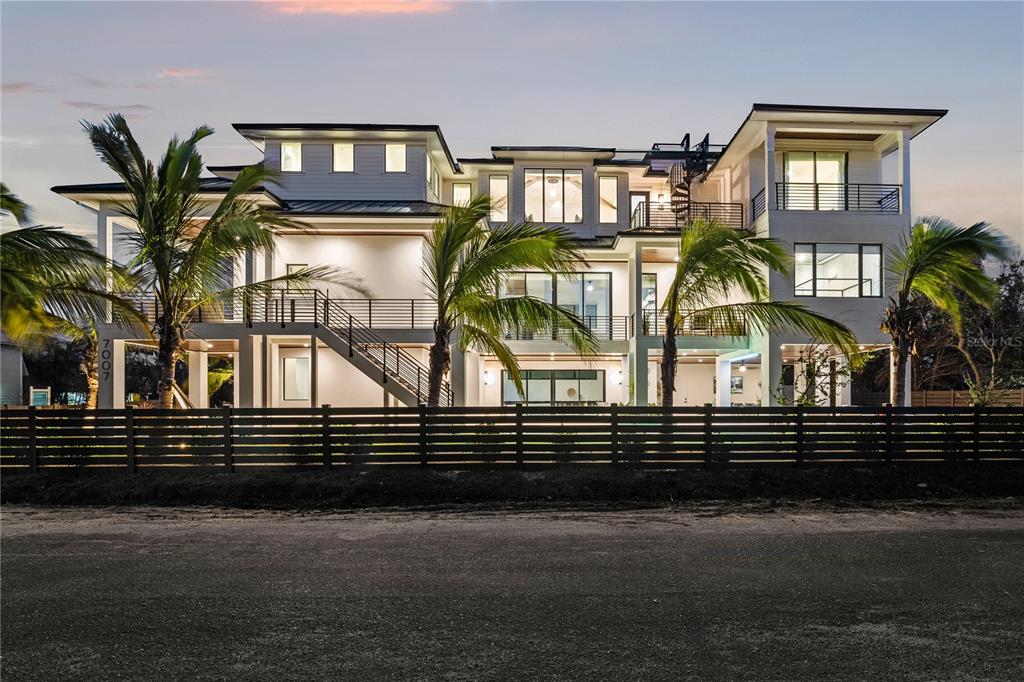 Property for sale at 7007 POINT OF ROCKS ROAD, SARASOTA, FL, 34242