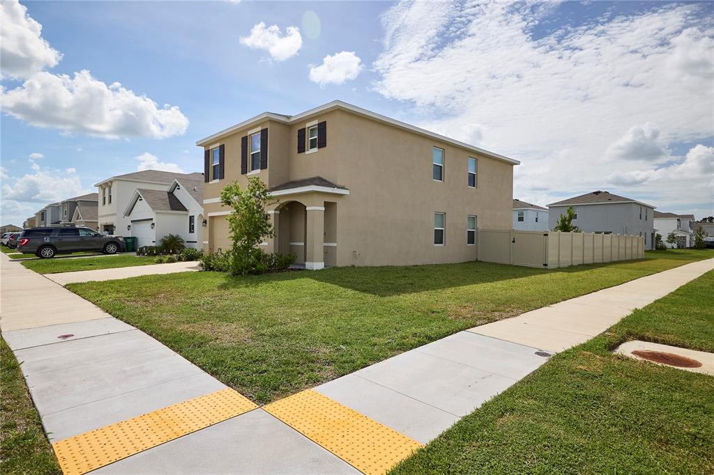Property for sale at 33405 DARLEY DALE TRL, WESLEY CHAPEL, FL, 33545
