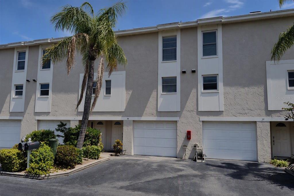 Property for sale at 255 CAPRI CIRCLE N UNIT 36, TREASURE ISLAND, FL, 33706
