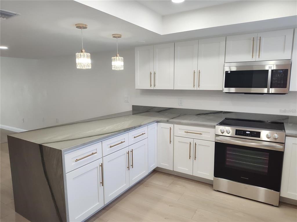 Property for sale at 255 CAPRI CIRCLE N UNIT 36, TREASURE ISLAND, FL, 33706
