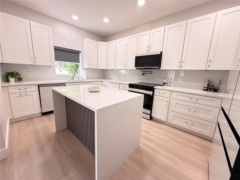 Fully renewed kitchen