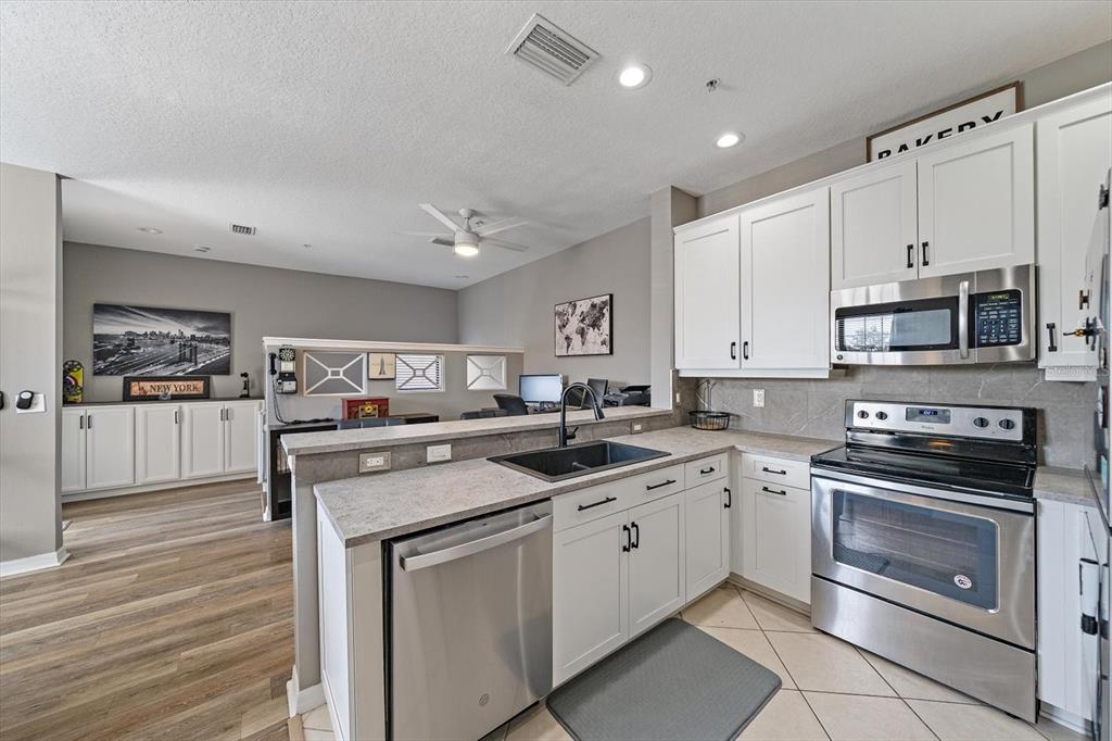 Property for sale at 4206 VIA PIEDRA CIRCLE UNIT 3-202, SARASOTA, FL, 34233