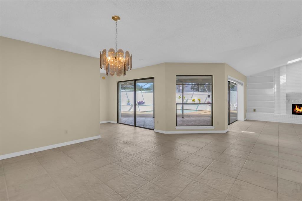 Property for sale at 381 HAVERLAKE CIRCLE, APOPKA, FL, 32712