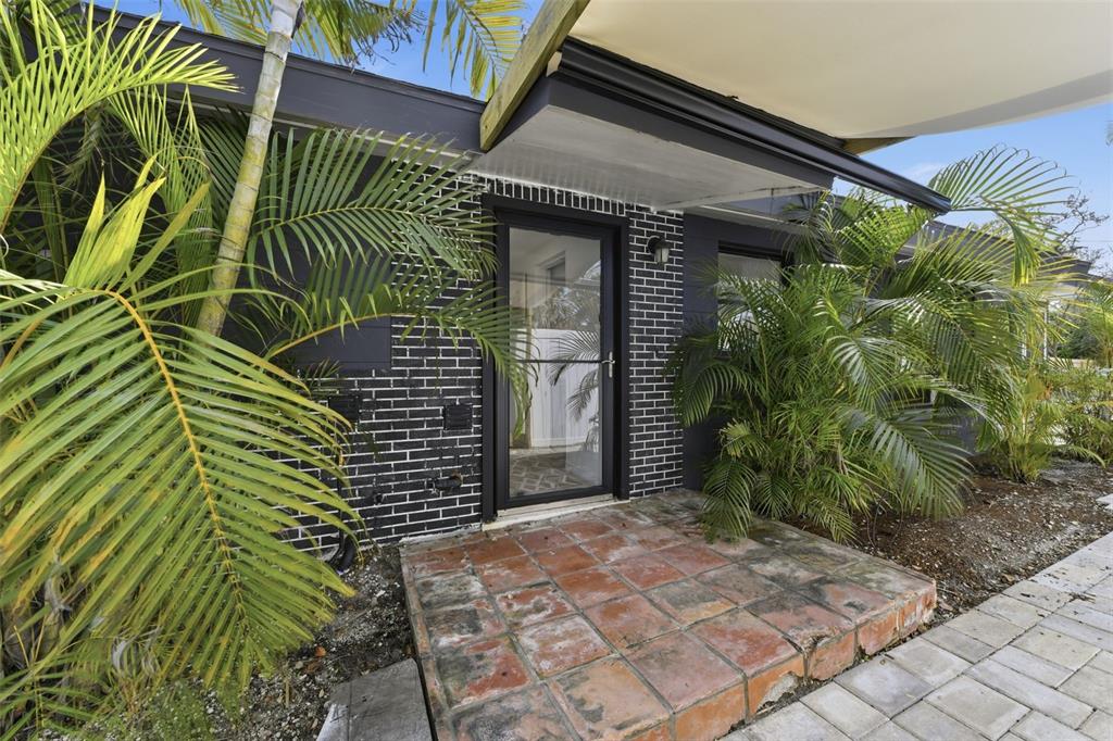 Property for sale at 8456 MIDNIGHT PASS ROAD, SARASOTA, FL, 34242