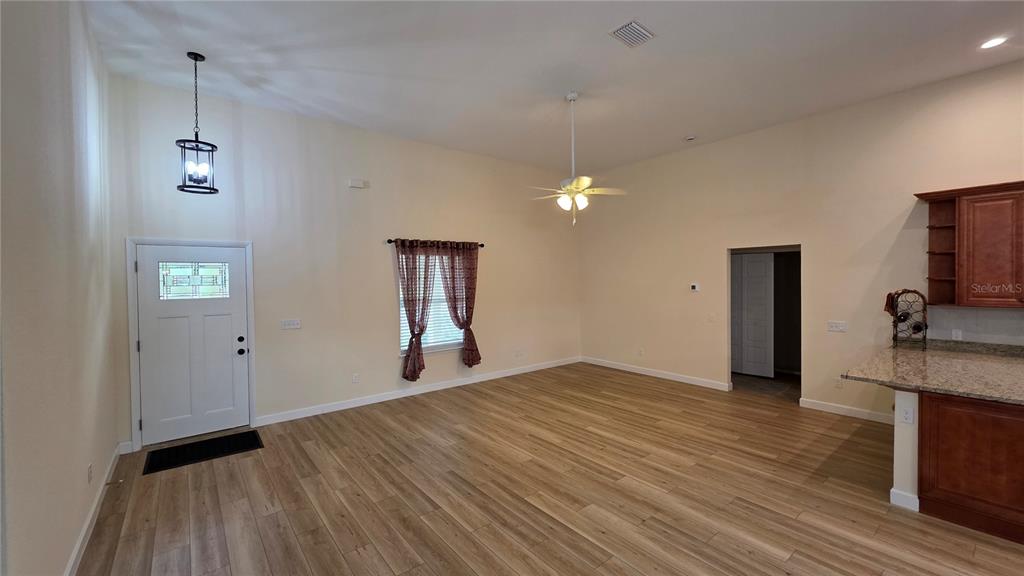Property for sale at 200 HOUR GLASS CIRCLE, HAWTHORNE, FL, 32640