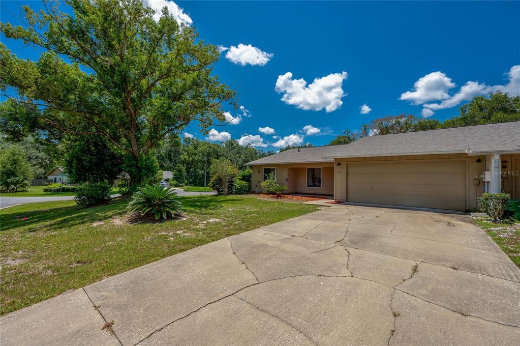 Property for sale at 1040 W VILLAGE GREEN ROAD, DELAND, FL, 32720