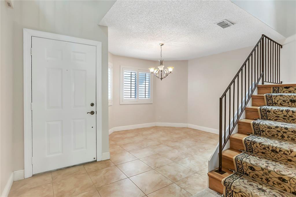 Property for sale at 605 CHESTNUT OAK CIRCLE UNIT 107, ALTAMONTE SPRINGS, FL, 32701