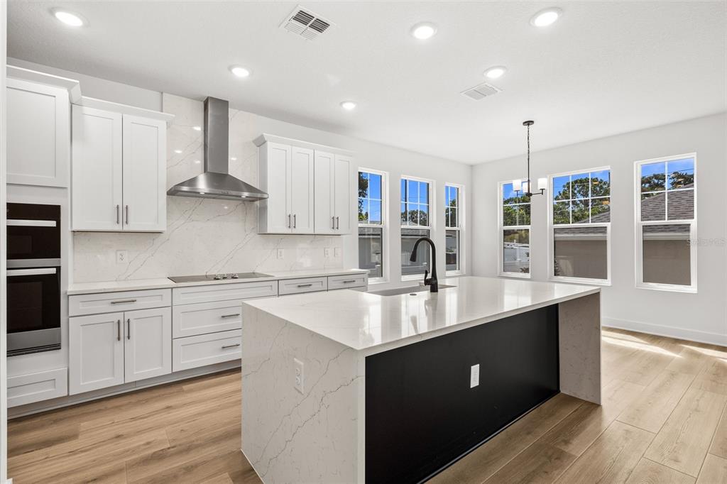 Property for sale at 324 37TH AVENUE, ST PETERSBURG, FL, 33704