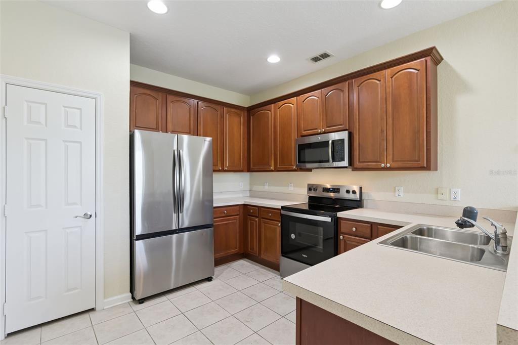 Property for sale at 1431 SHALLCROSS AVENUE, ORLANDO, FL, 32828