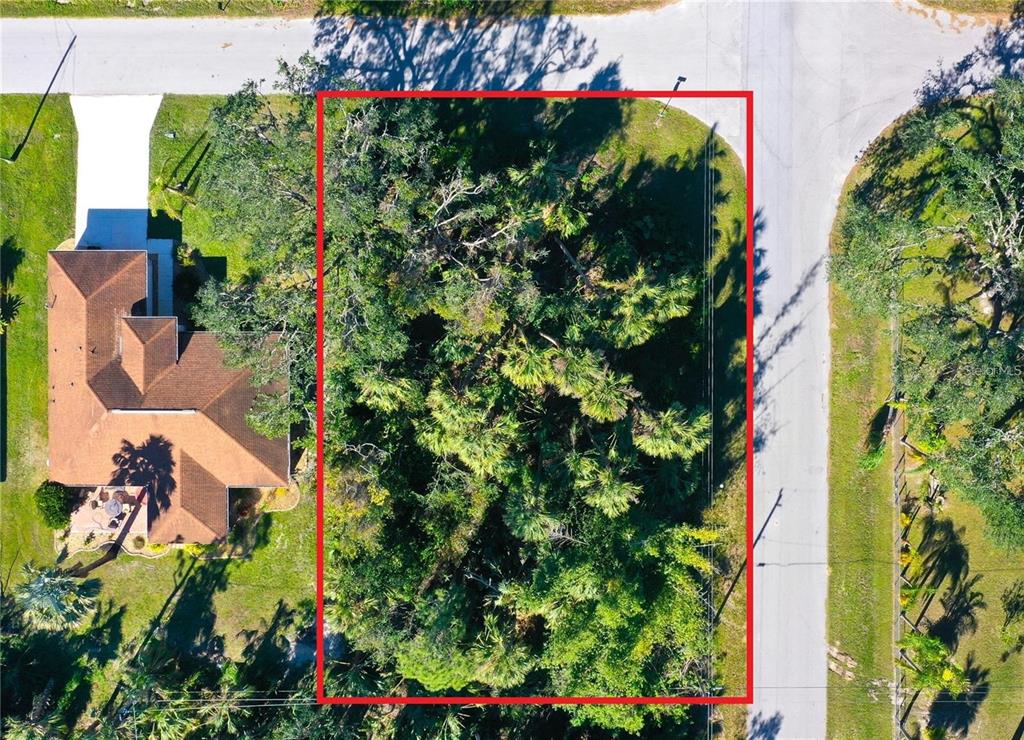 Corner lot in North Port