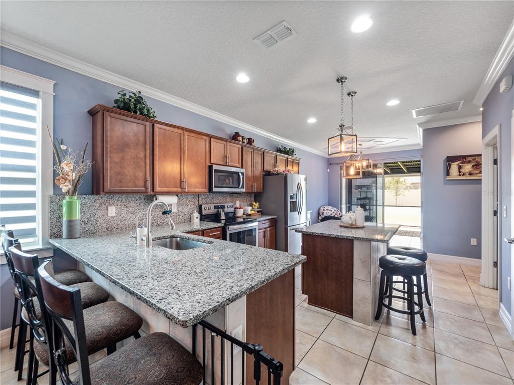 Property for sale at 3570 SOUTHERN CROSS LOOP, KISSIMMEE, FL, 34744