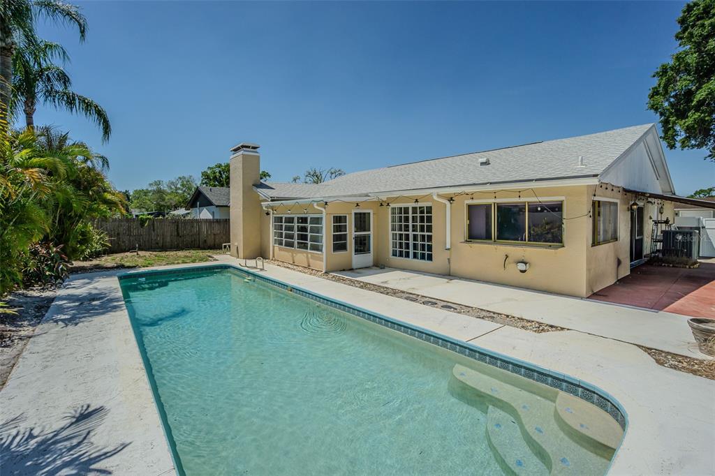 Open Pool