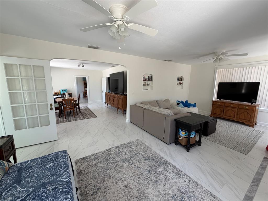 Property for sale at 850 MANDALAY AVENUE, CLEARWATER BEACH, FL, 33767