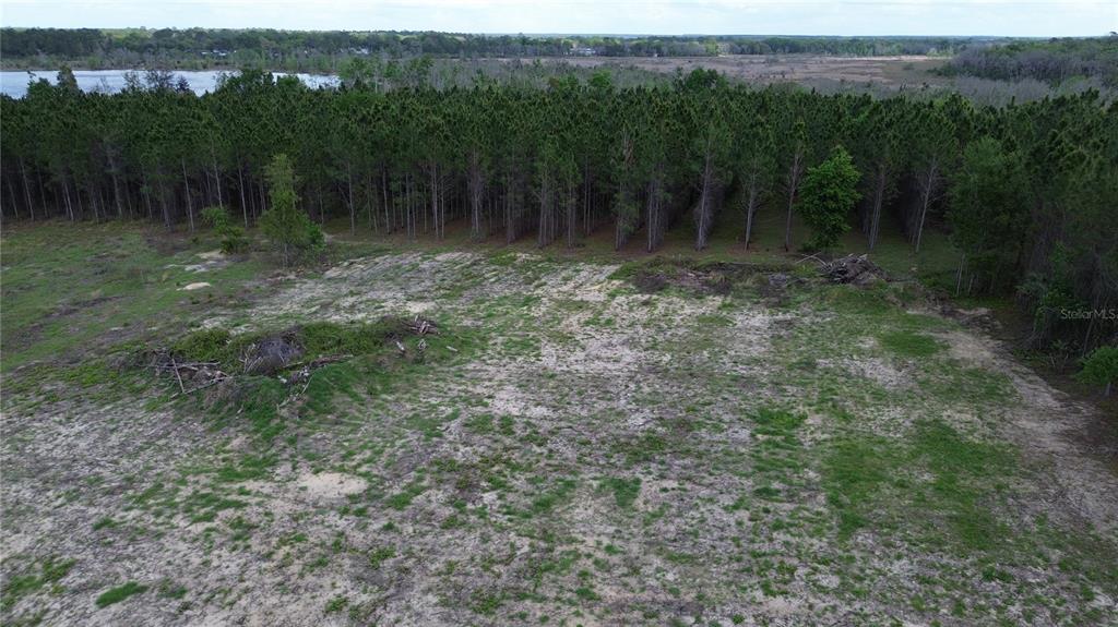 Property for sale at 16865 SE 27TH PLACE ROAD, OCKLAWAHA, FL, 32179